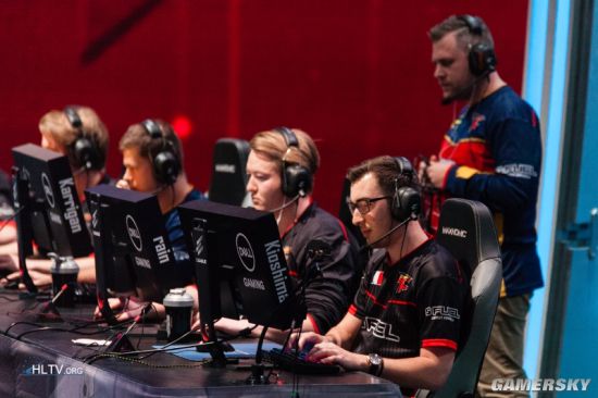 LNG 2-0 OMG：LNG状态回暖双C稳定发挥干净利落战胜OMG