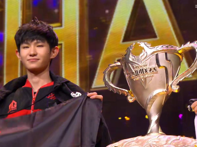 Uzi夏季赛复出后，分别使用了五个不同的英雄砍下五个MVP